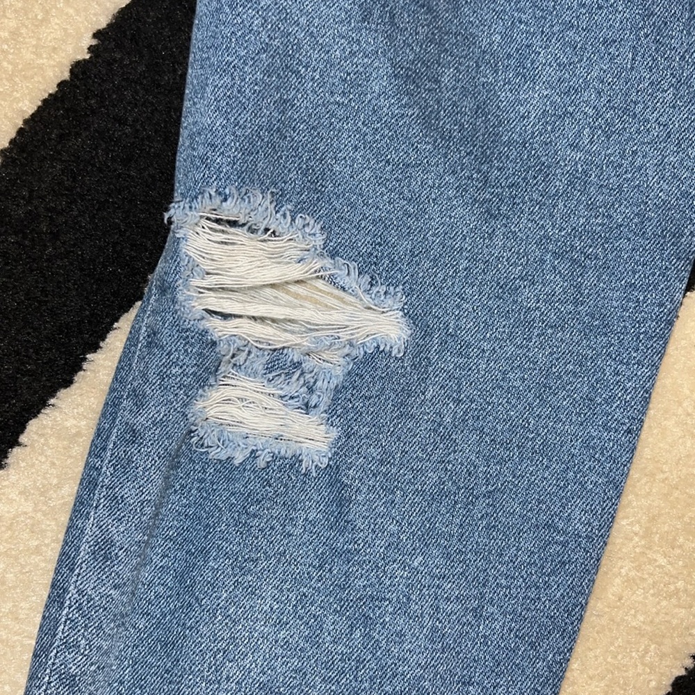 AE In Distressed 😫 Jeans - Picture 12 of 15